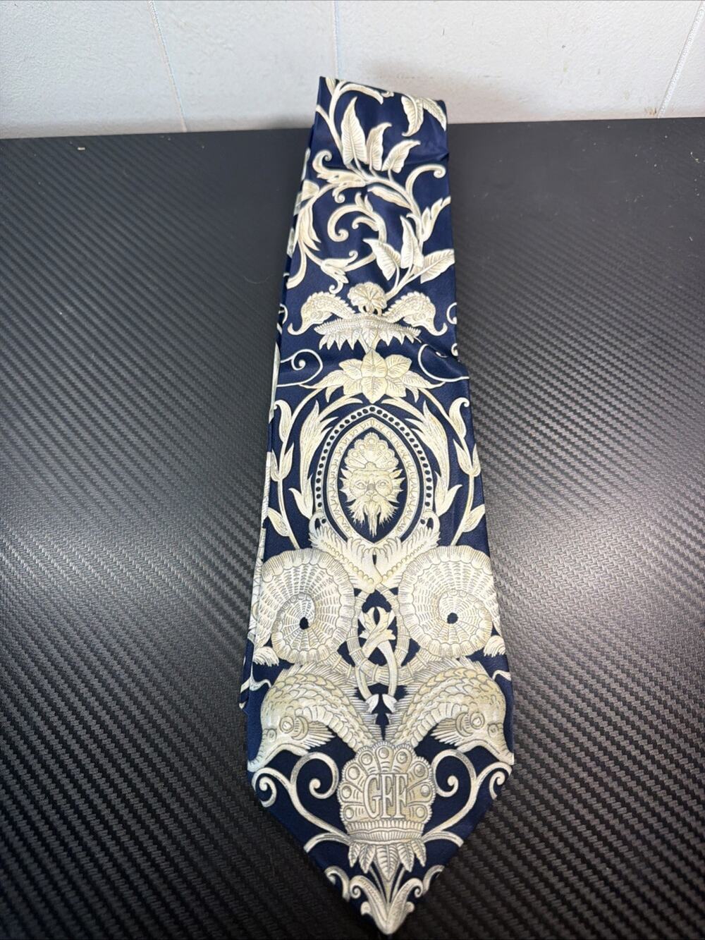 GIANFRANCO FERRE FLORAL MEDALLION LION DOLPHIN SILK TIE VINTAGE J2